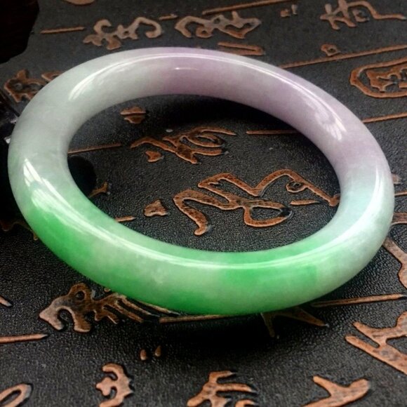 56.5mm Certified (Grade A) 100% Natural Lavender Jadeite JADE Bracelet Bangle 89 - Picture 1 of 6